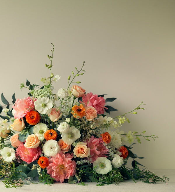 PINK-FEMININE-LARGE-FLOWER-ARRANGEMENT