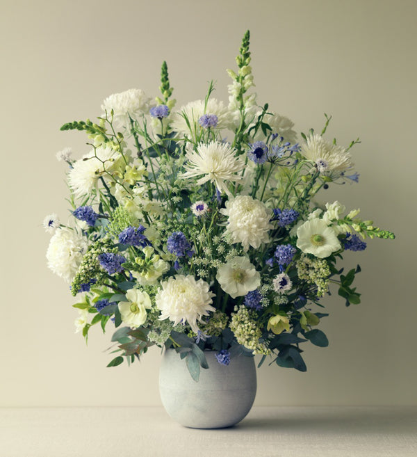 WHIMSICAL-LARGE-FLOWER-ARRANGEMENT