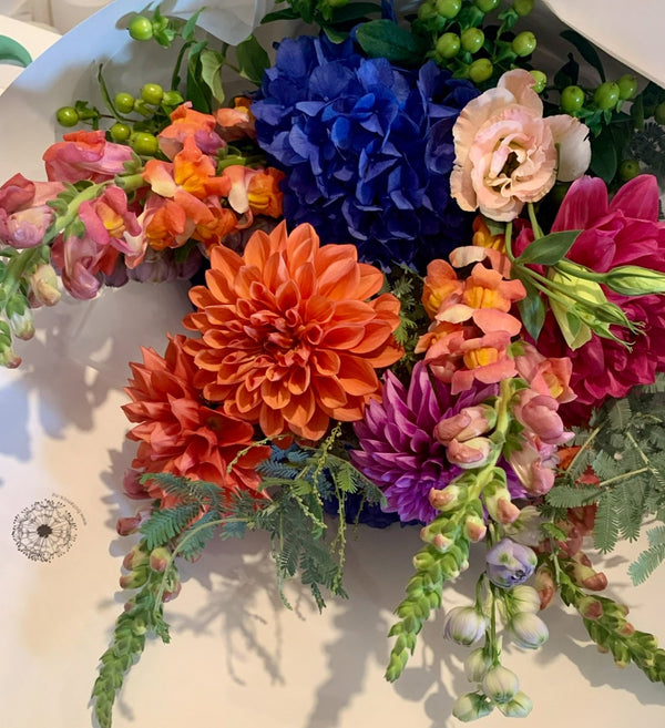 Botanics-eccentric-bright-flower-bouquet