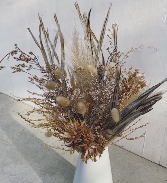 Botanics-warm-dried-flower-vase-arrangement-in-white-vase